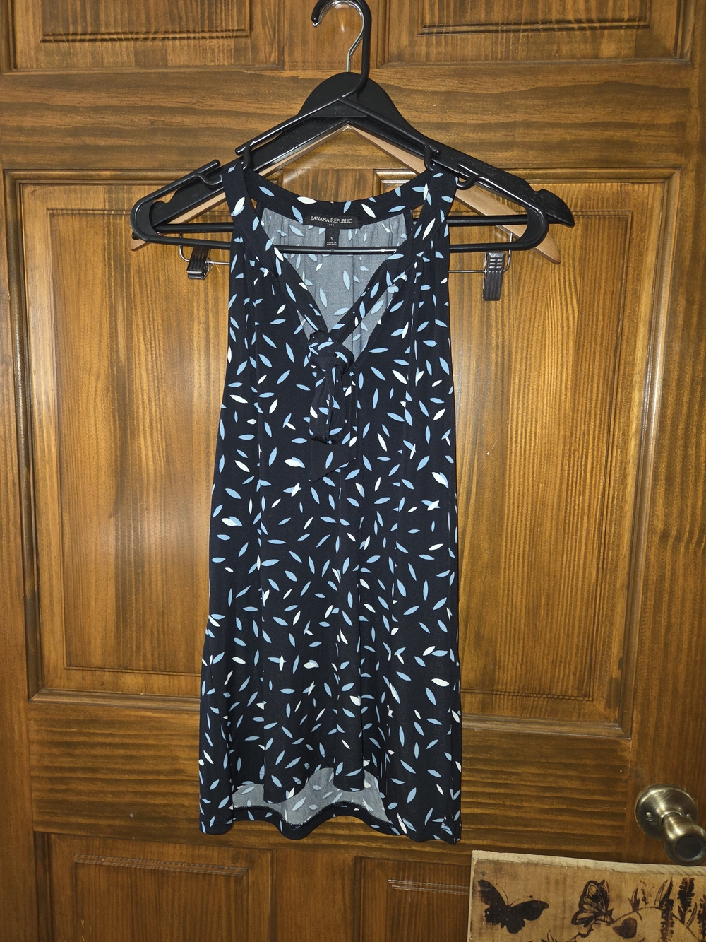 Banana Republic Black Sleeveless V-Neck Tank with Light Blue Leaf Motif